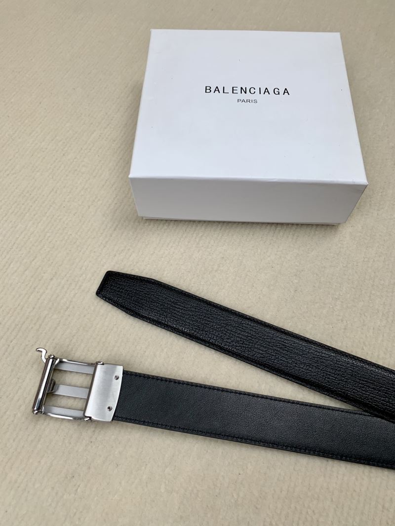 BALENCIAGA